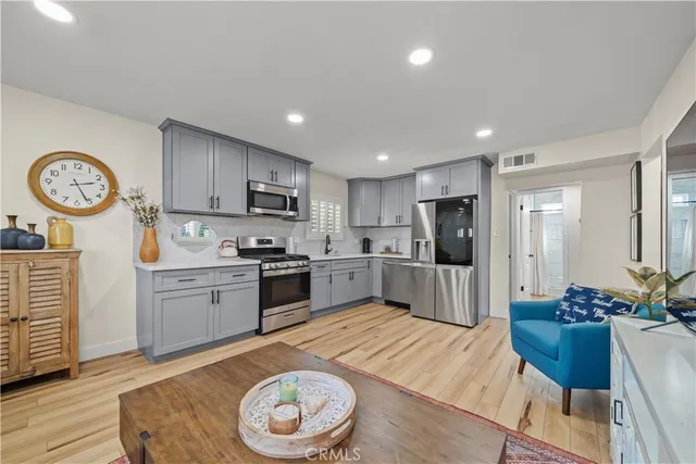 $524,900 | 2324 East 14th Street, Long Beach, CA 90804