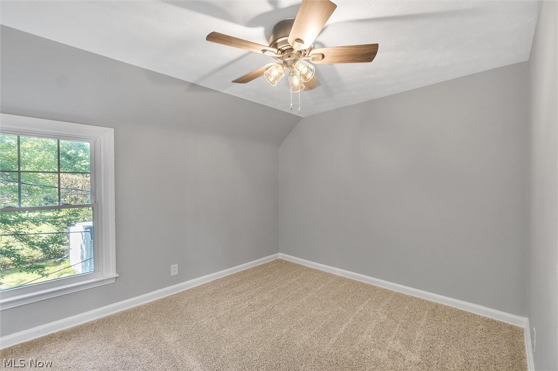 3738 Bainbridge Road Cleveland Heights, OH 44118 - Photo 16 of 31