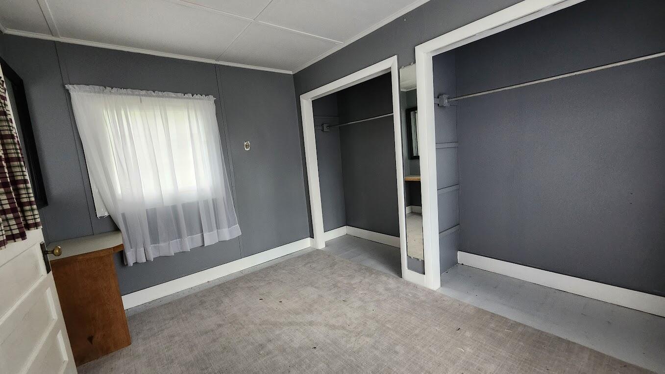 17 Bates Street Millinocket, ME 04462 - Photo 20 of 39 1 st Fl bed