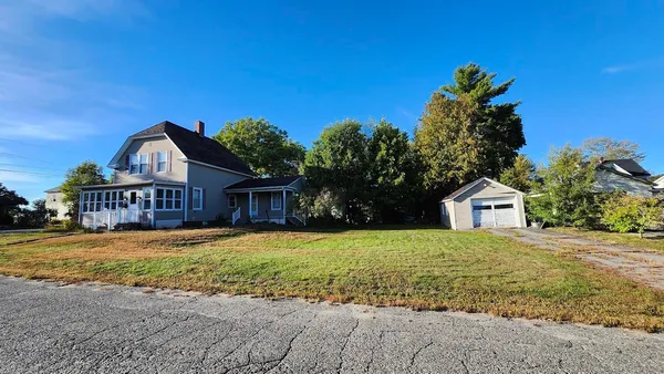 $165,000 | 17 Bates Street, Millinocket, ME 04462