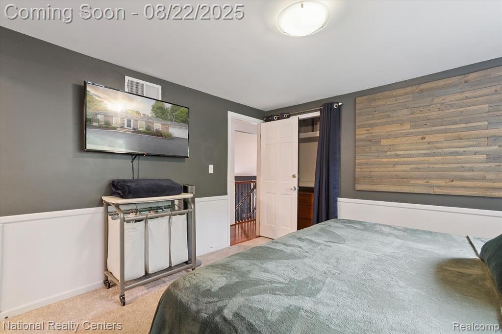 23965 Farmington Road Farmington, MI 48336 - Photo 32 of 52 Gallery Image 32