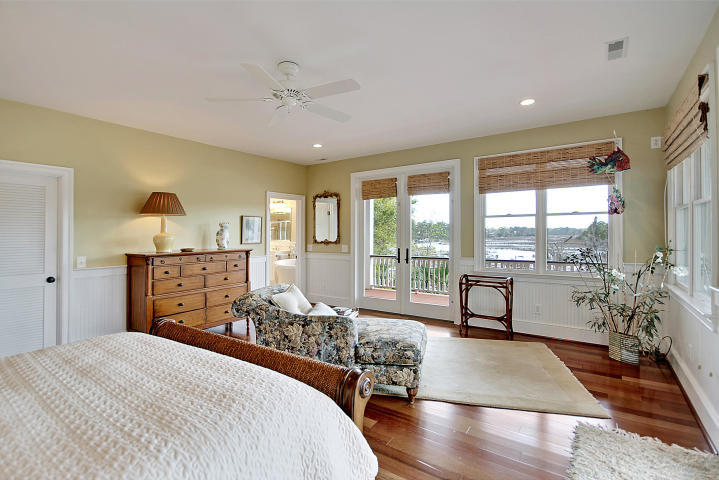 1900 North James Gregarie Road Mount Pleasant, SC 29466 - Photo 35 of 78 20180404142446222962000000-o