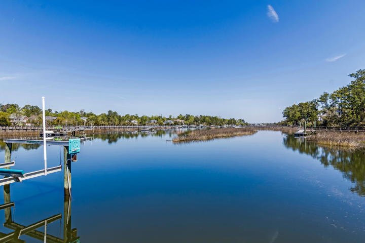 1900 North James Gregarie Road Mount Pleasant, SC 29466 - Photo 55 of 78 20170330142207361017000000-o
