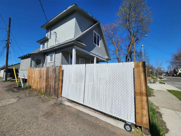 $325,000 | 1515 North Cedar Street, Spokane, WA 99201