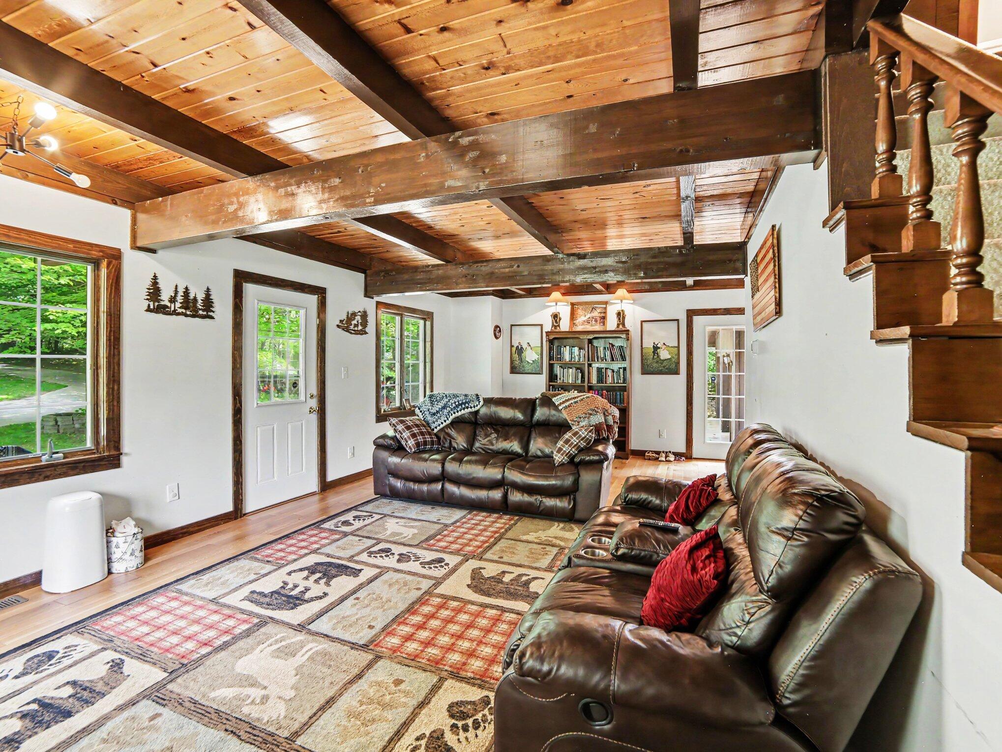 6945 West Shelby Road Shelby, MI 49455 - Photo 13 of 45 Living Room