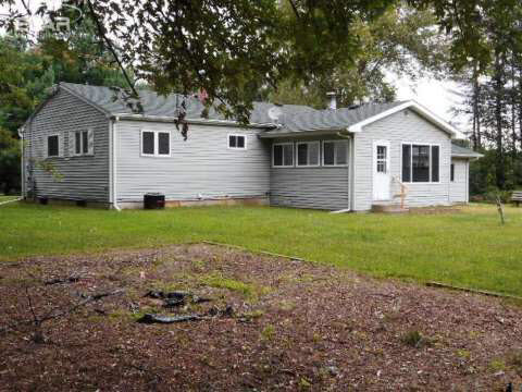 6382 Lucas Road Flint, MI 48506 - Photo 19 of 20 20448208-19.JPG