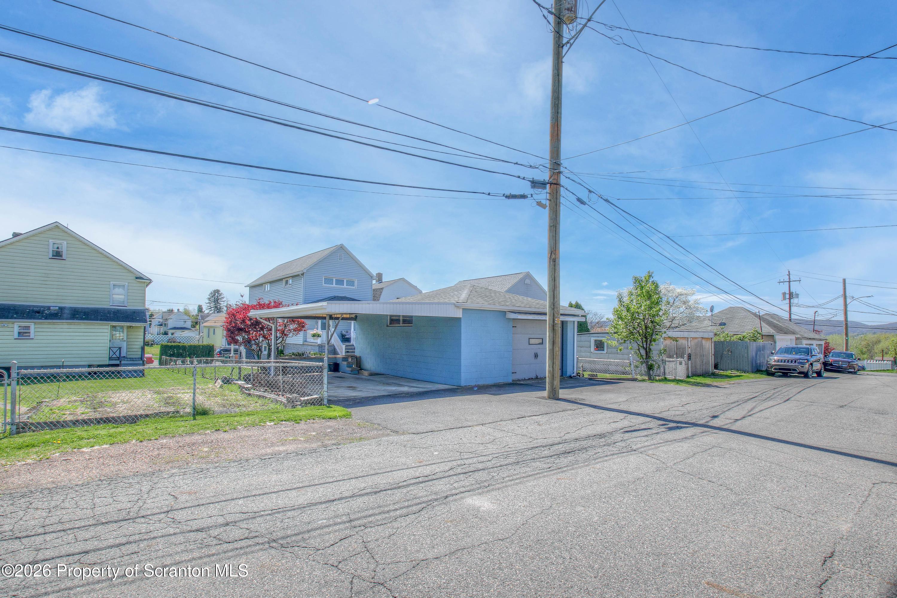 42 Mack Street Plains, PA 18705 - Photo 34 of 37 123A8308_09_10Detailed-Edit
