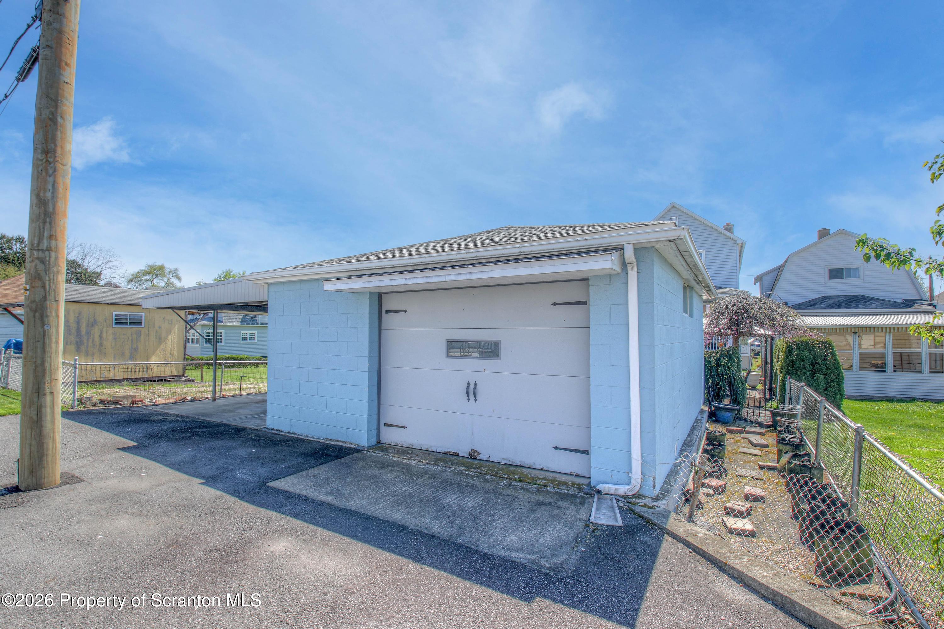 42 Mack Street Plains, PA 18705 - Photo 35 of 37 123A8305_6_7Detailed-Edit