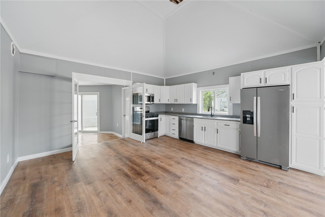 166 Beach Avenue Warwick, RI 02889 - Photo 11 of 27