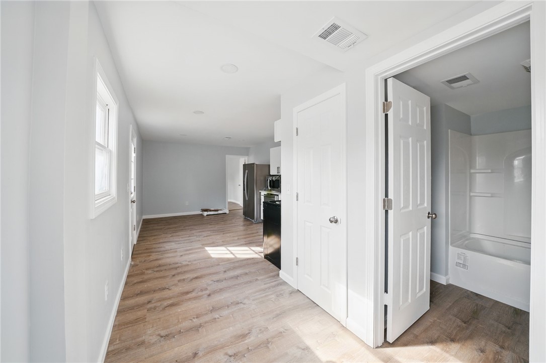 166 Beach Avenue Warwick, RI 02889 - Photo 15 of 27