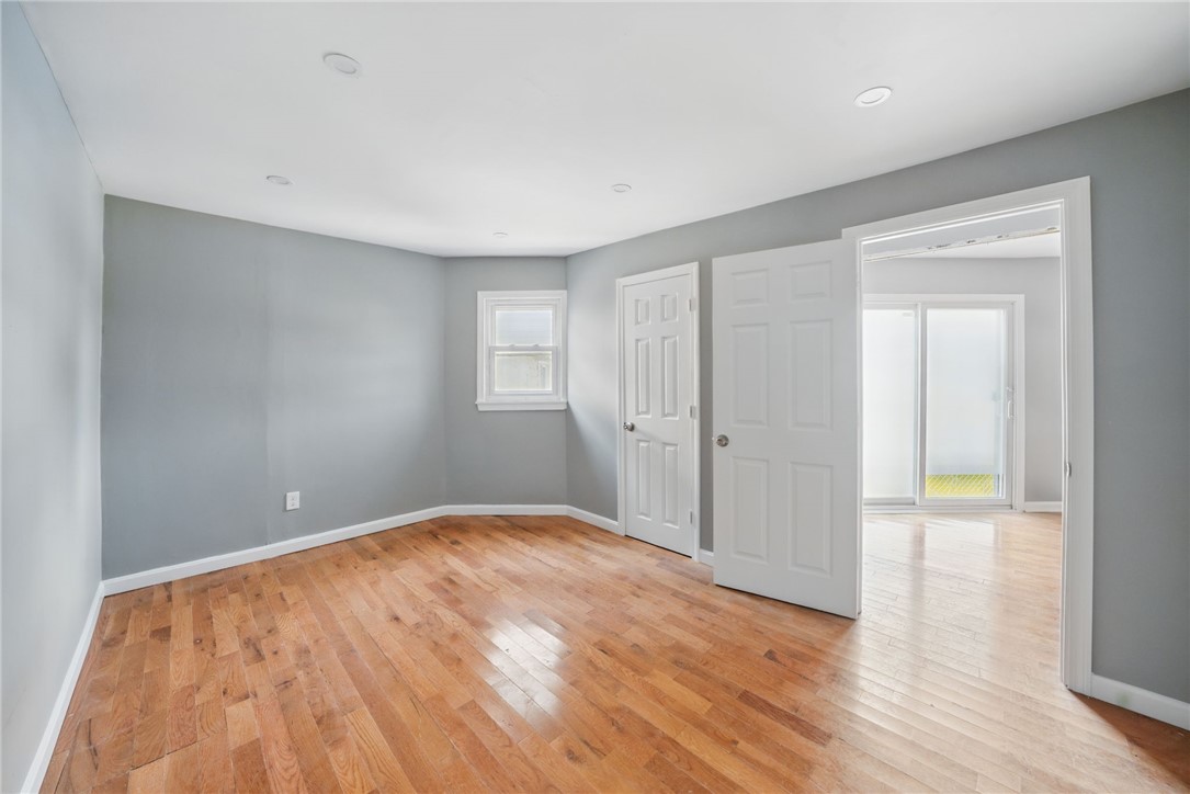 166 Beach Avenue Warwick, RI 02889 - Photo 18 of 27