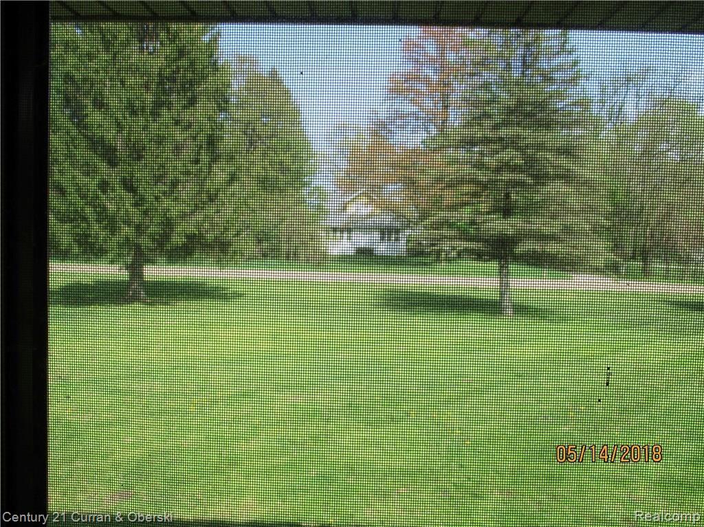 18480 Merriman Road Romulus, MI 48174 - Photo 24 of 30 VIEW FROM THE BAY WINDOW
