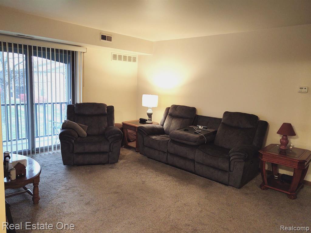 266 East 13 Mile Road, Unit 31 Madison Heights, MI 48071 - Photo 2 of 10