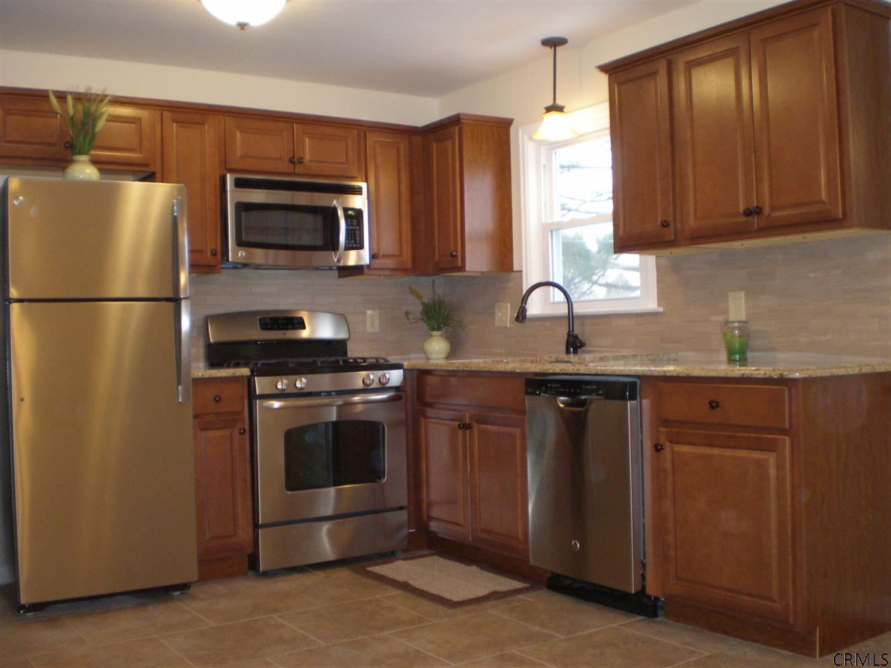 316 Albany Shaker Road Colonie, NY 12211 - Photo 5 of 16 Photo 5