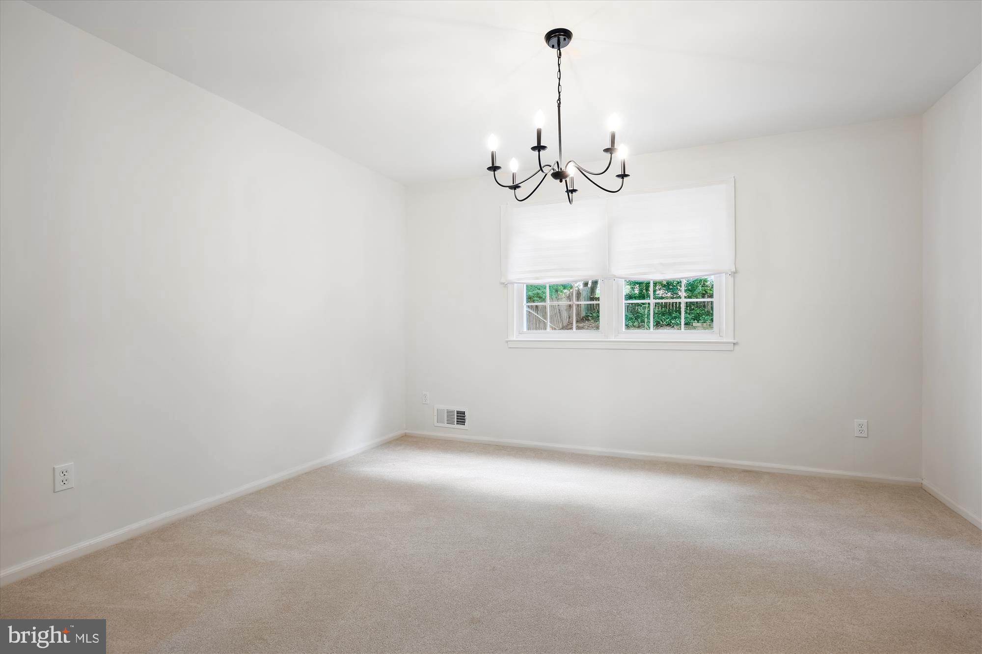 14101 Ansted Road Silver Spring, MD 20905 - Photo 21 of 80 Dining Room