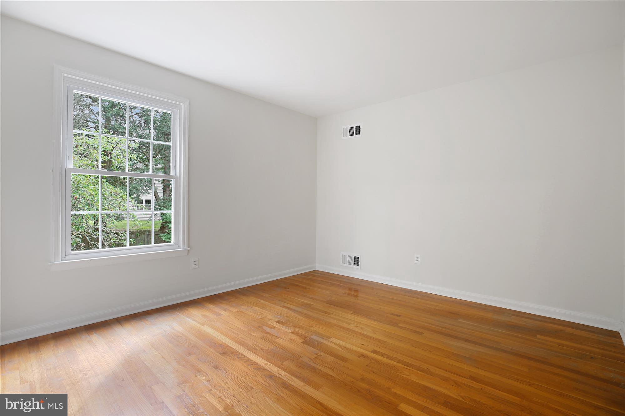 14101 Ansted Road Silver Spring, MD 20905 - Photo 58 of 80 Bedroom #5