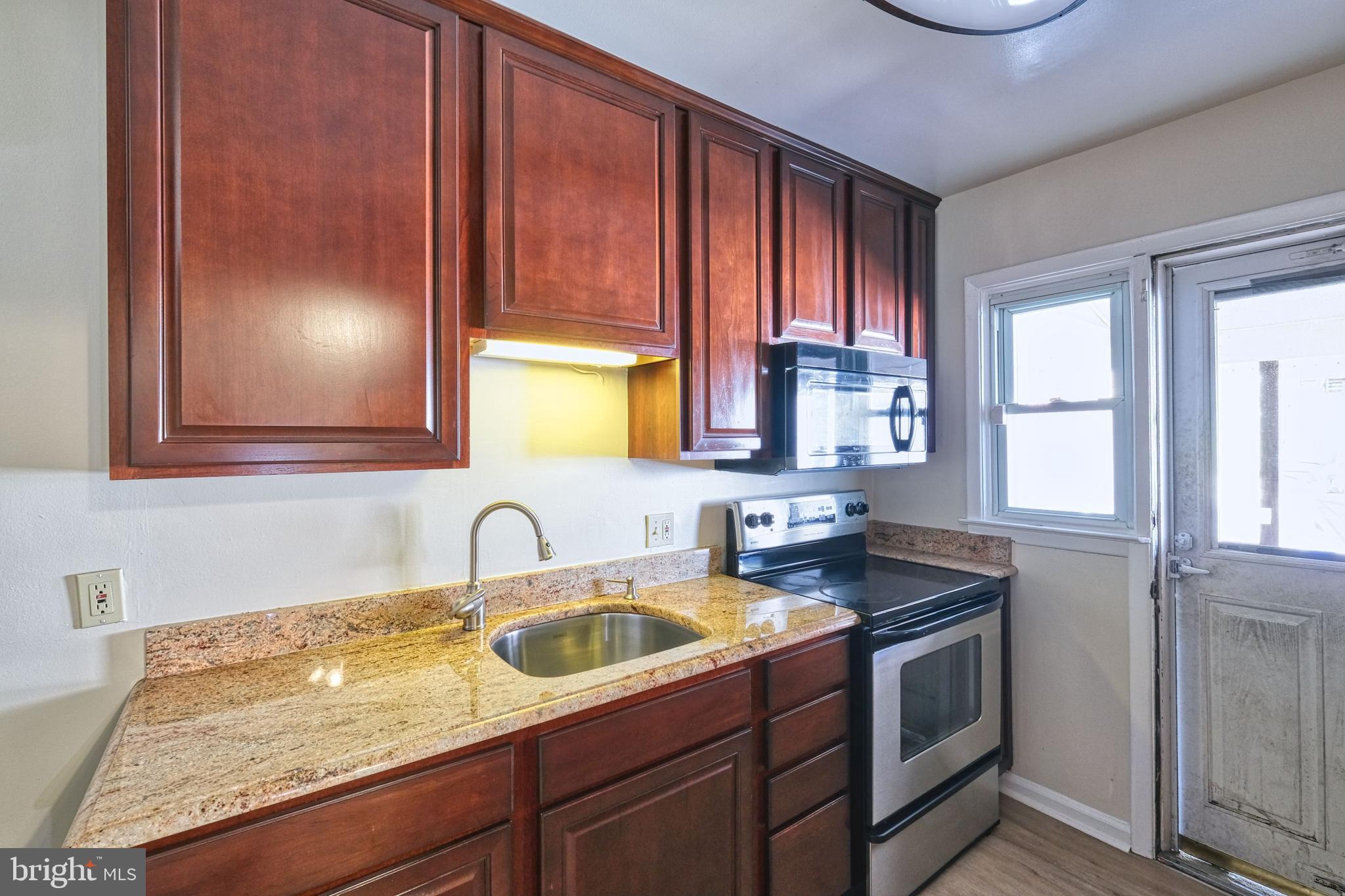 4460 Fenor Road Halethorpe, MD 21227 - Photo 2 of 26