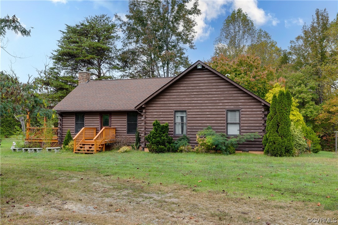 4895 Old Fredericksburg Road Mineral, VA 23117 - Photo 30 of 39 a front view of a house with garden