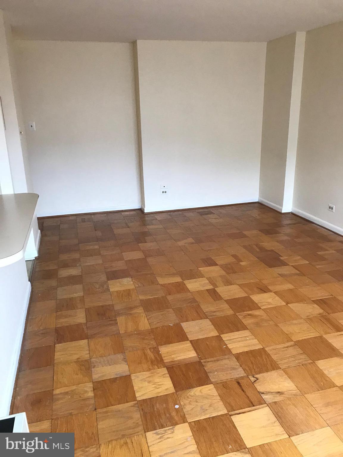 1260 21st Street Northwest, Unit 501 Washington, DC 20036 - Photo 4 of 7