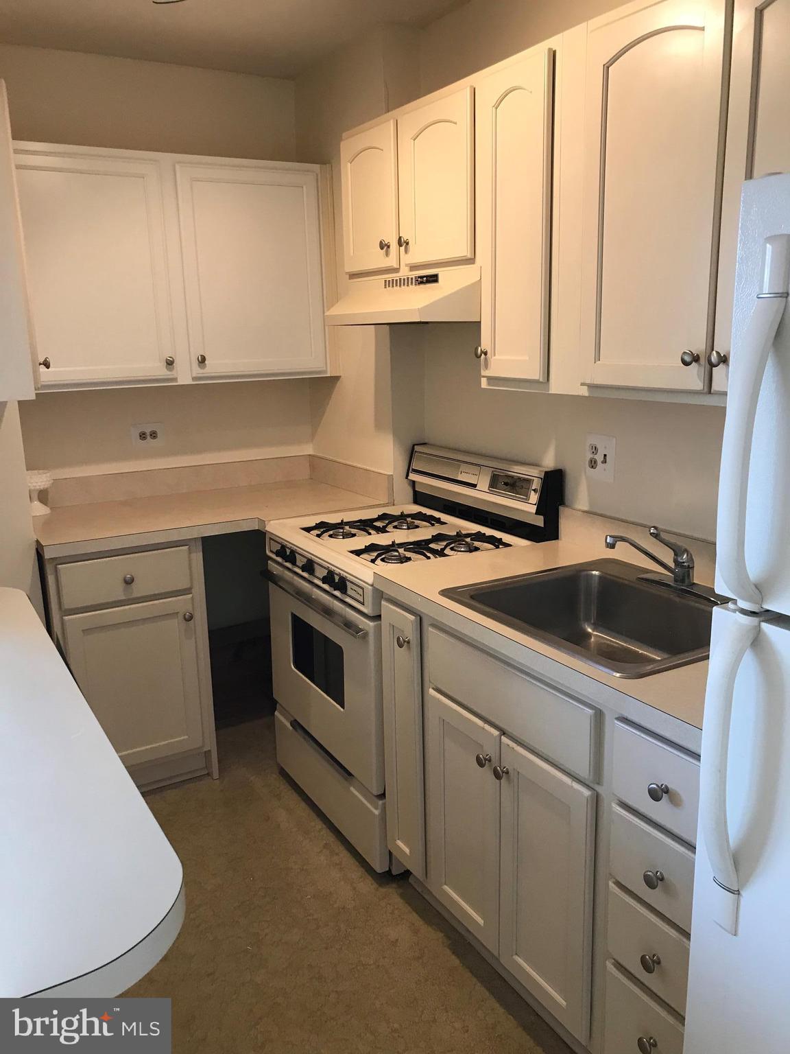 1260 21st Street Northwest, Unit 501 Washington, DC 20036 - Photo 5 of 7