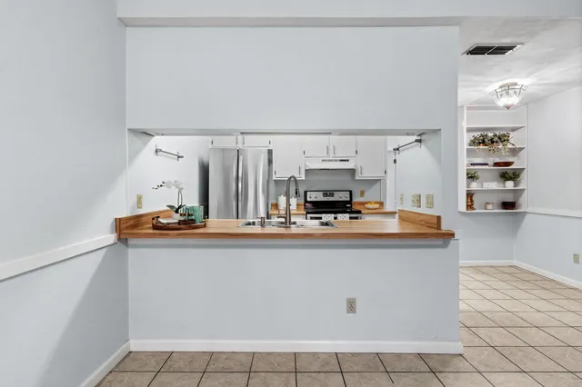 $205,000 | 207 Parkbrook Circle, Tallahassee, FL 32301