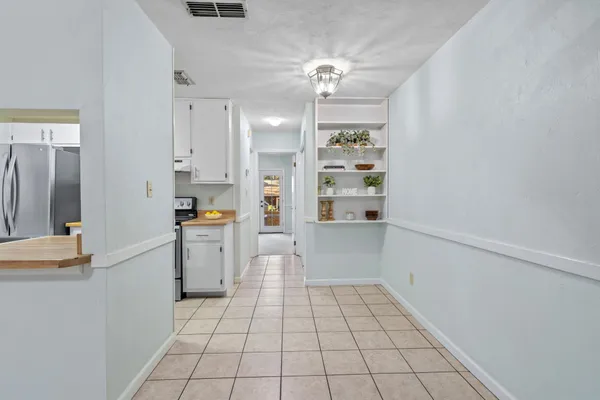 $194,000 | 207 Parkbrook Circle, Tallahassee, FL 32301