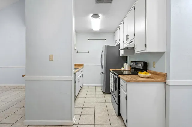 $205,000 | 207 Parkbrook Circle, Tallahassee, FL 32301