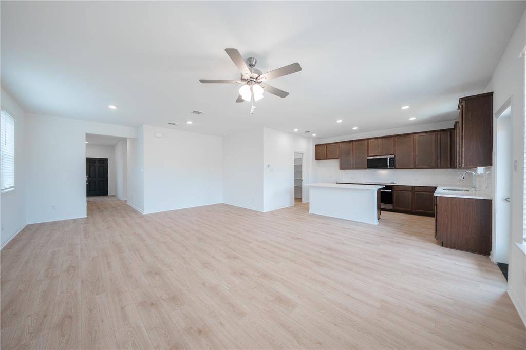 3418 Hillingdon Road Anna, TX 75409 - Photo 7 of 29 Great Room
