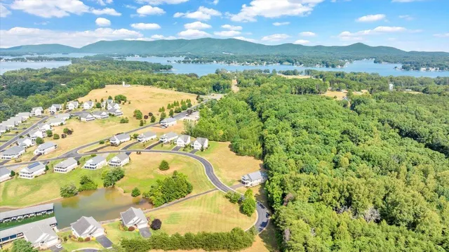 $890,000 | 305 Lands End Circle, Union Hall, VA 24176