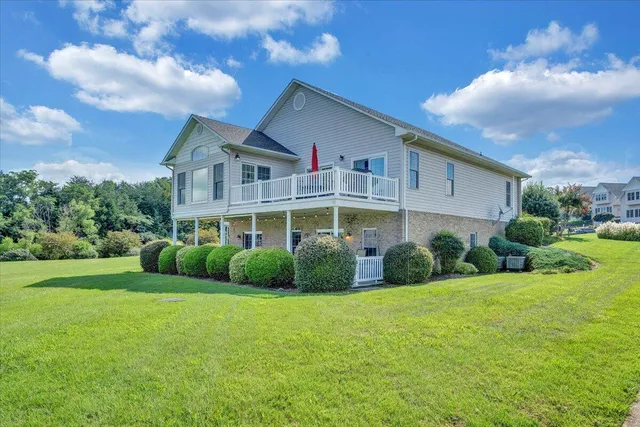 $890,000 | 305 Lands End Circle, Union Hall, VA 24176