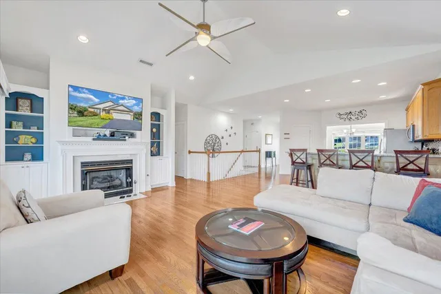 $890,000 | 305 Lands End Circle, Union Hall, VA 24176