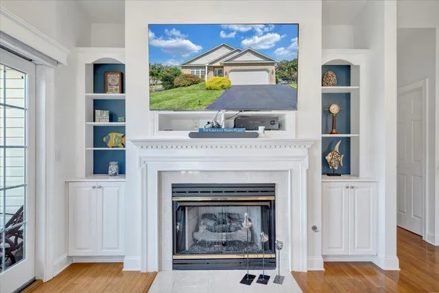 $890,000 | 305 Lands End Circle, Union Hall, VA 24176