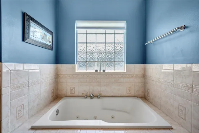 $890,000 | 305 Lands End Circle, Union Hall, VA 24176