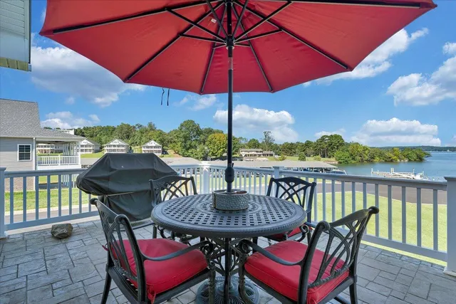 $890,000 | 305 Lands End Circle, Union Hall, VA 24176