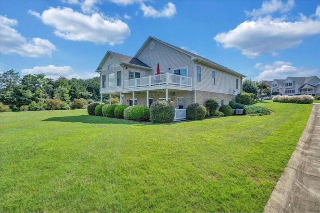 $890,000 | 305 Lands End Circle, Union Hall, VA 24176