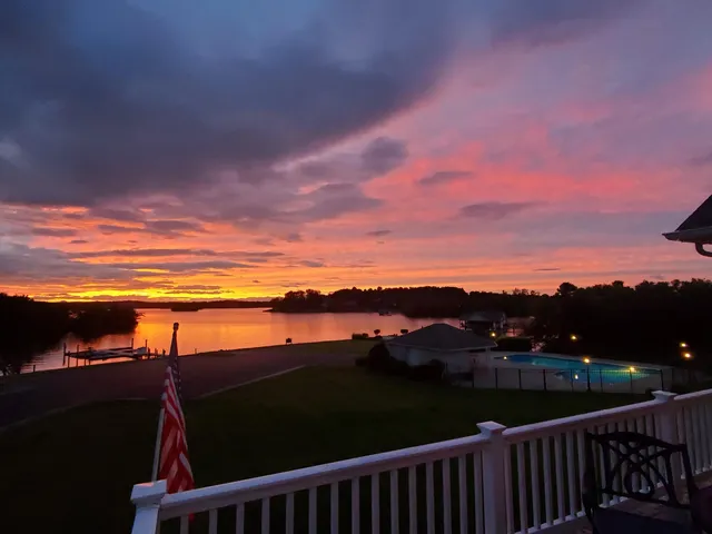 $890,000 | 305 Lands End Circle, Union Hall, VA 24176