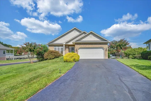 $890,000 | 305 Lands End Circle, Union Hall, VA 24176