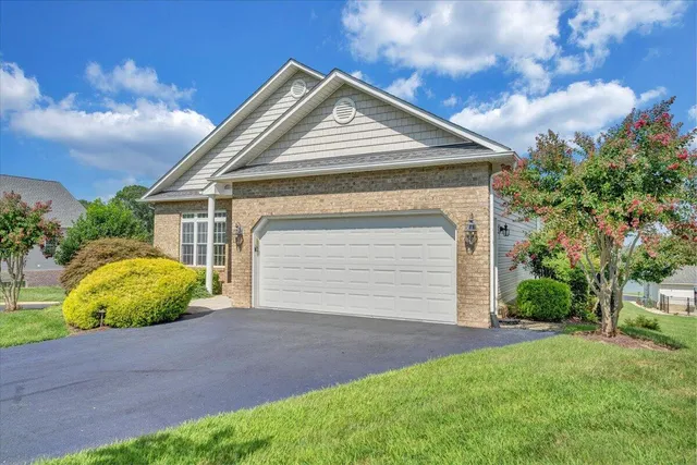 $890,000 | 305 Lands End Circle, Union Hall, VA 24176