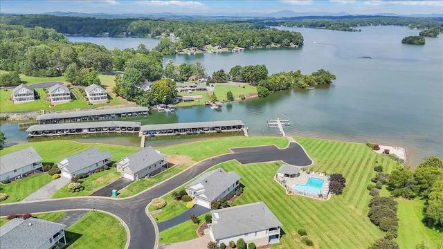 $890,000 | 305 Lands End Circle, Union Hall, VA 24176