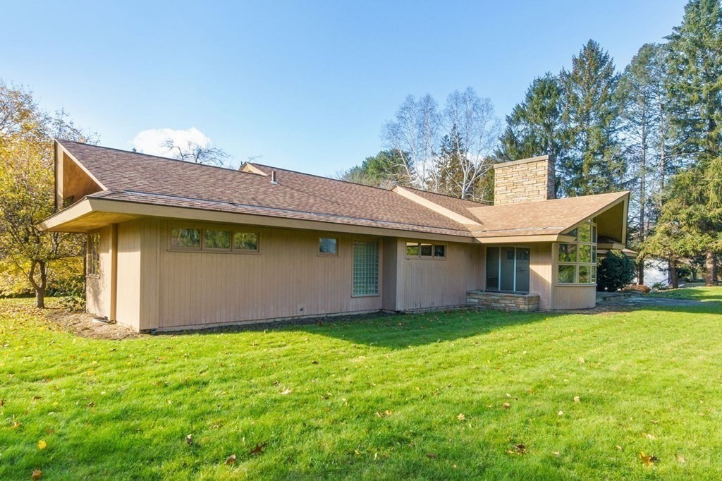 32 Brookshire Road Worcester, MA 01609 - Photo 33 of 34 Gallery Image 33