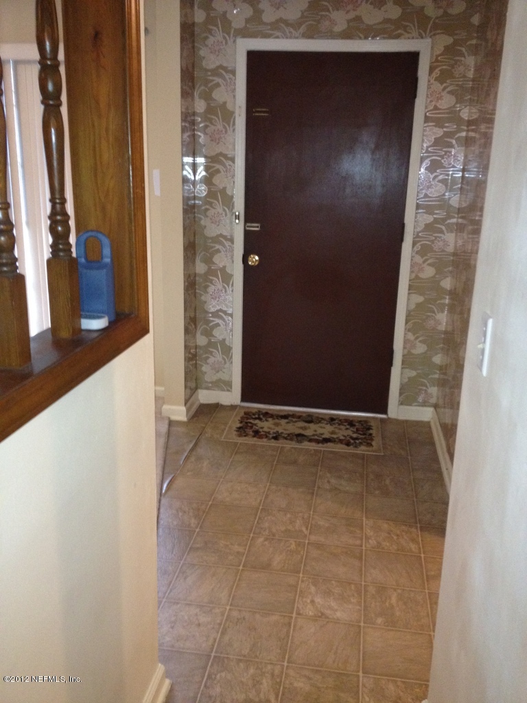3969 Bramble Road Jacksonville, FL 32210 - Photo 3 of 12 Front Door Foyer