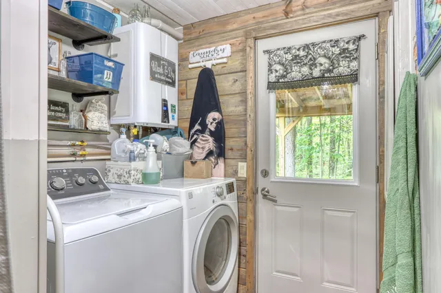 $399,000 | 48400 Old Grade Road, Cable, WI 54821