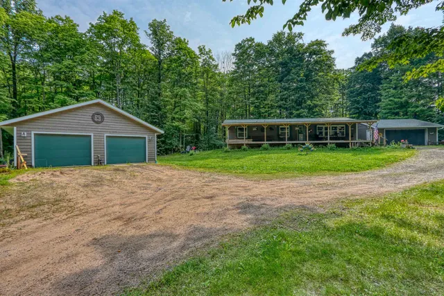 $399,000 | 48400 Old Grade Road, Cable, WI 54821
