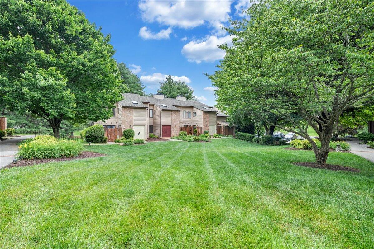 107 Windward Drive, Unit 107 Roanoke, VA 24018 - Photo 22 of 23 06-MIB08147