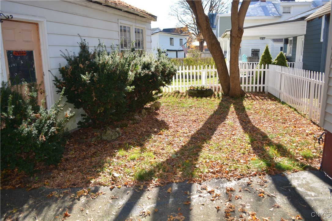 126 Turin Street Rome, NY 13440 - Photo 5 of 36