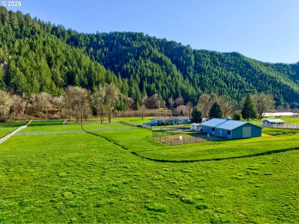$799,000 | 11119 North Myrtle Road, Myrtle Creek, OR 97457