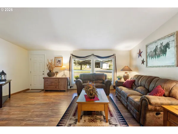 $799,000 | 11119 North Myrtle Road, Myrtle Creek, OR 97457
