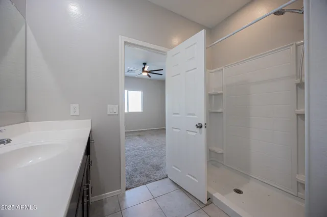 $1,995 | 43606 West Juniper Avenue, Maricopa, AZ 85138