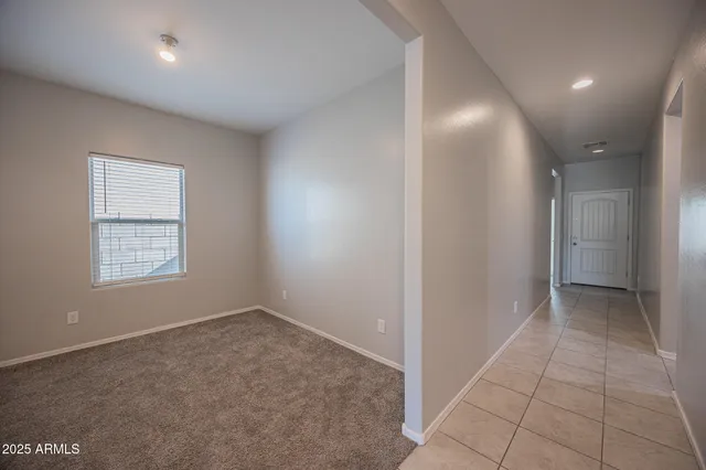 $1,995 | 43606 West Juniper Avenue, Maricopa, AZ 85138