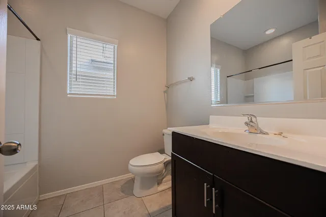 $1,995 | 43606 West Juniper Avenue, Maricopa, AZ 85138